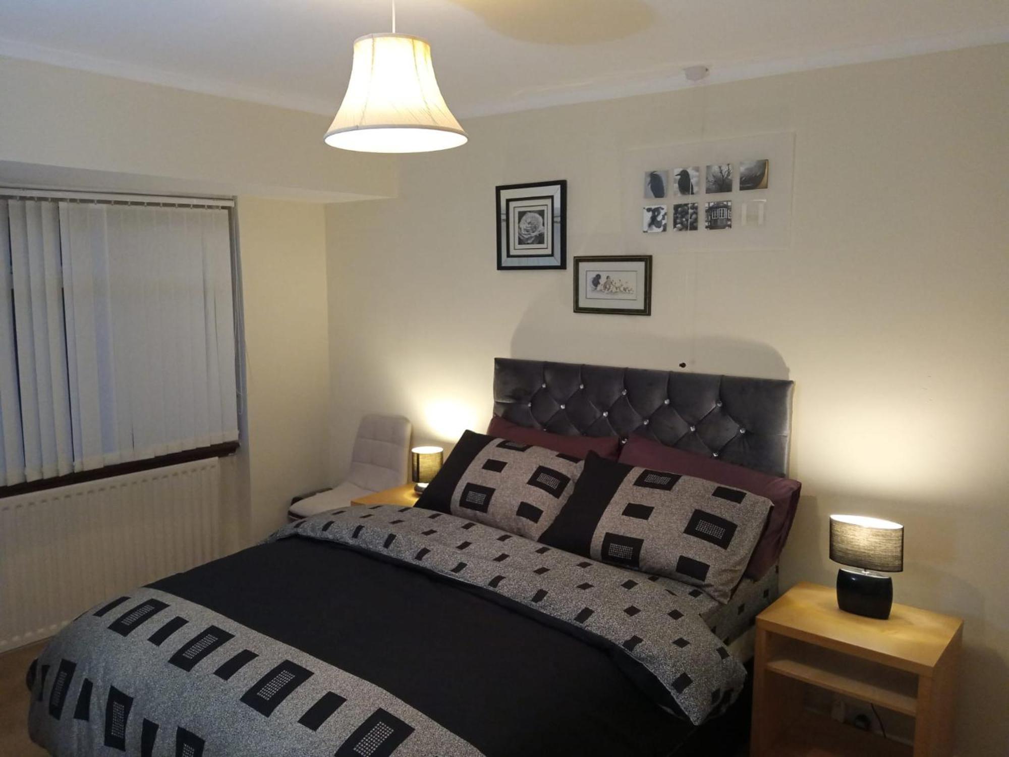 Ideal Home & Cottage Inviting 4 Bedroom Apartments Walsall Exterior foto